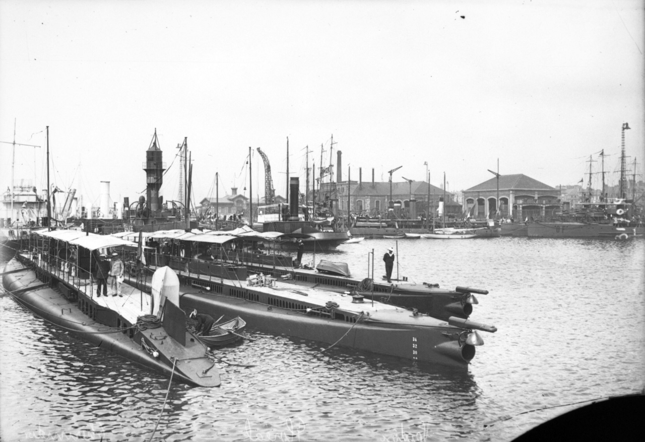 Thermidor, Floréal, Ventose dans le port Le Havre (cropped).png